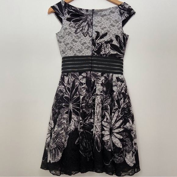 RINASCIMENTO dress Italy black white floral pattern V Neck film noir - Picture 2 of 16